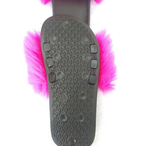Fuchsia Faux Fur Slides/Slippers/With Chain - Picture 7 of 7
